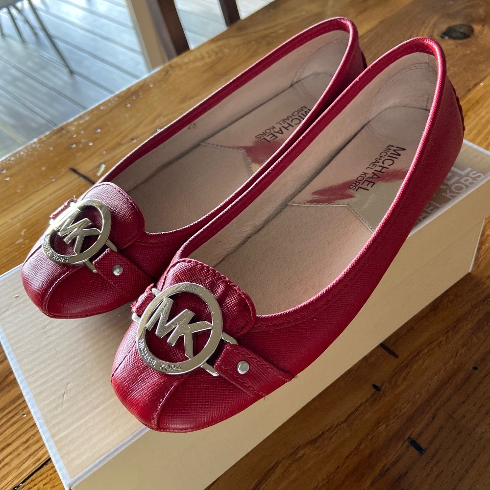 Michael Kors leather Fulton Mocs size 6 Scarlet